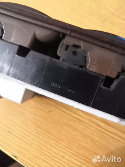 Блок управления электрическими стеклоподъёмниками