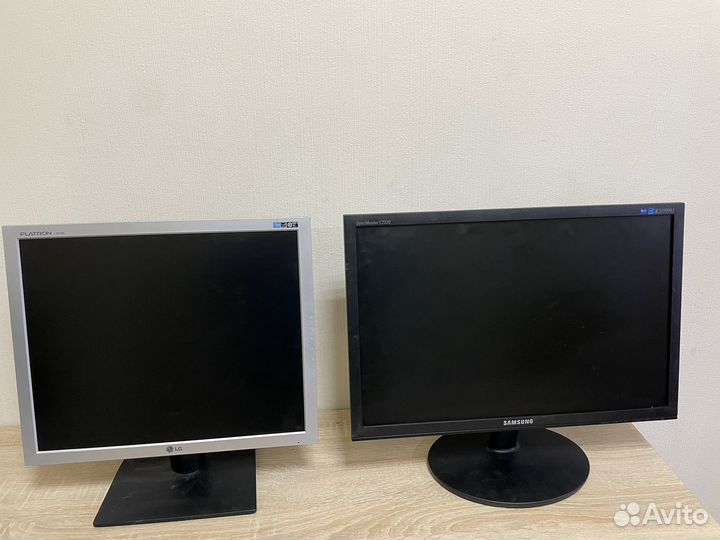 Монитор разные