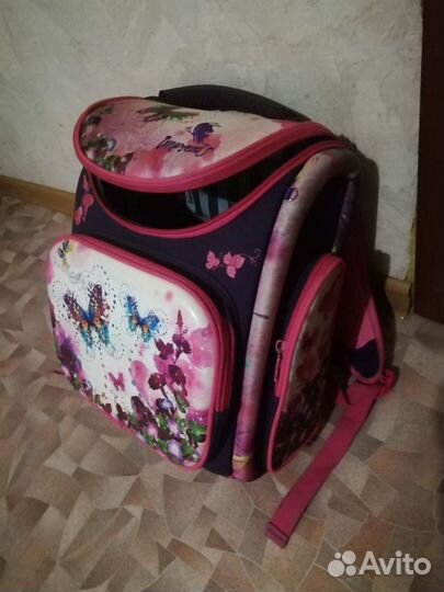 Школьный ранец