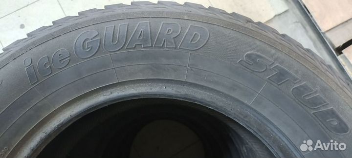 Yokohama Ice Guard Stud IG55 215/65 R16 102T