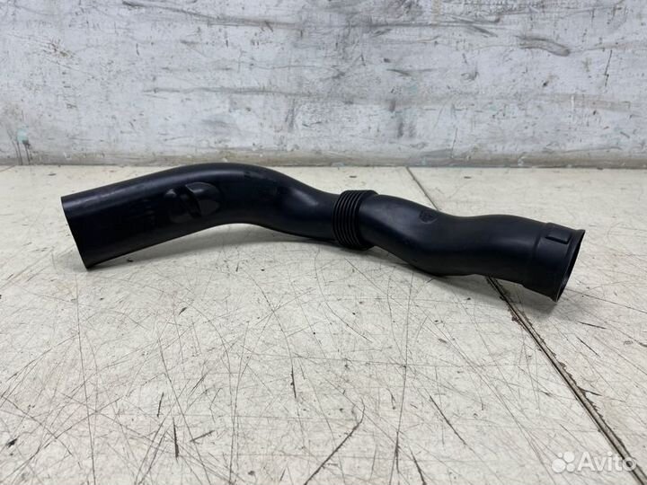 Воздухозаборник Volvo S60 2006