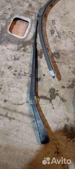 Поводок дворника правый Фокус1