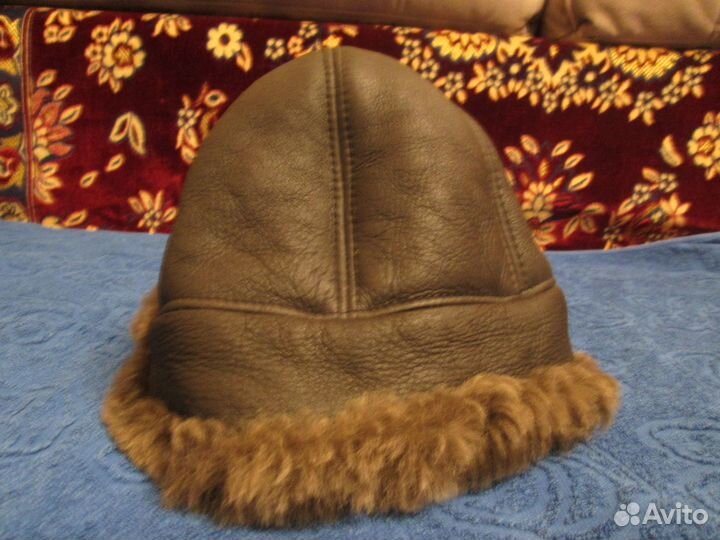 Натуральная женская шапка