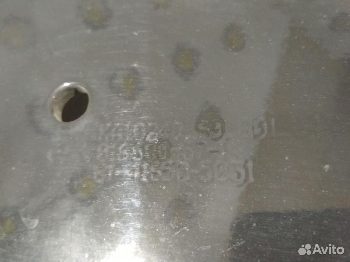 Кронштейн усилителя бампера правый 81416505031 MAN