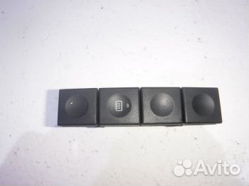 Кнопка обогрева заднего стекла