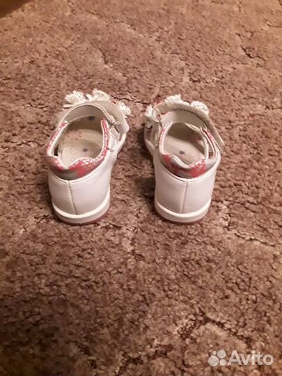 Сандалики для девочки