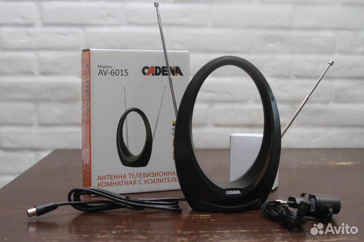 Комнатная антенна с усилителем. Новая