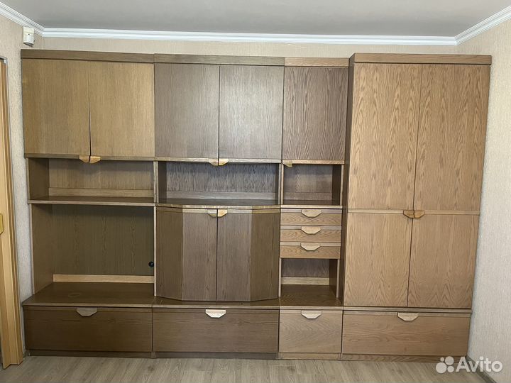 Стенка в гостиную