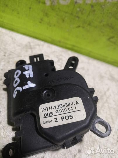 Моторчик заслонки отопителя Форд Фокус 1