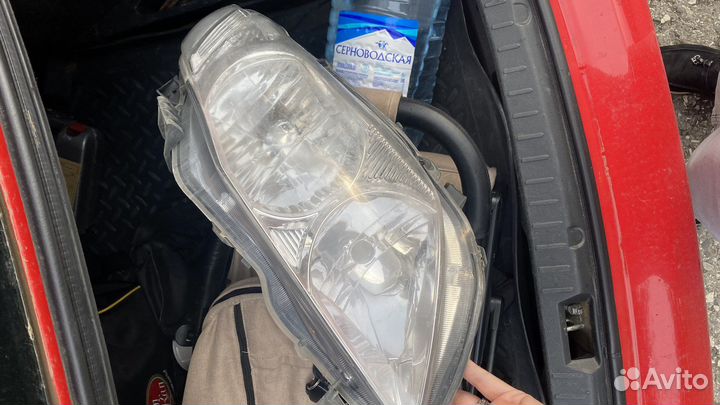 Фара от Тoyota Corolla 2008 года