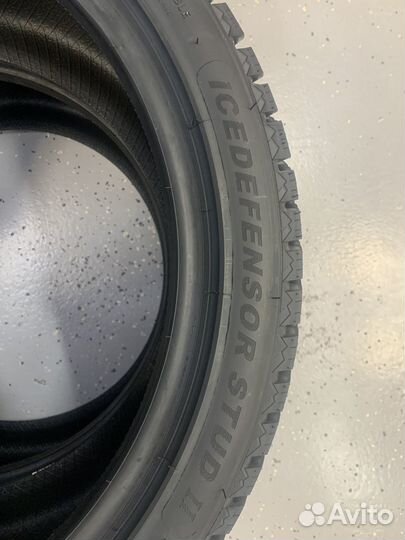 Grenlander Icedefensor Stud II 275/40 R22 и 315/35 R22 111T