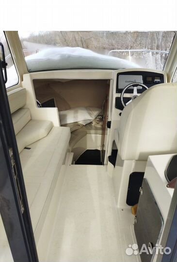 Катер каютный