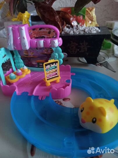 Весёлый хомячок