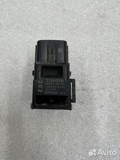 Парктроник задний Toyota Land Cruiser 200