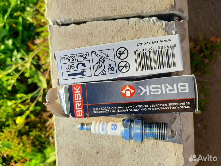 Свеча зажигания