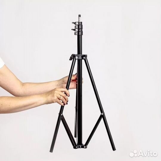 Штатив для фототехники