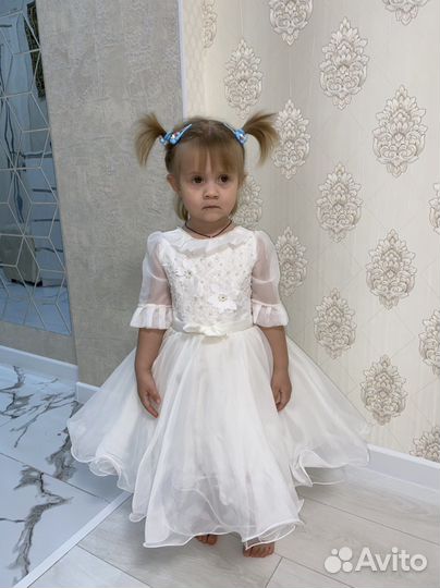 Праздничное платье для девочки