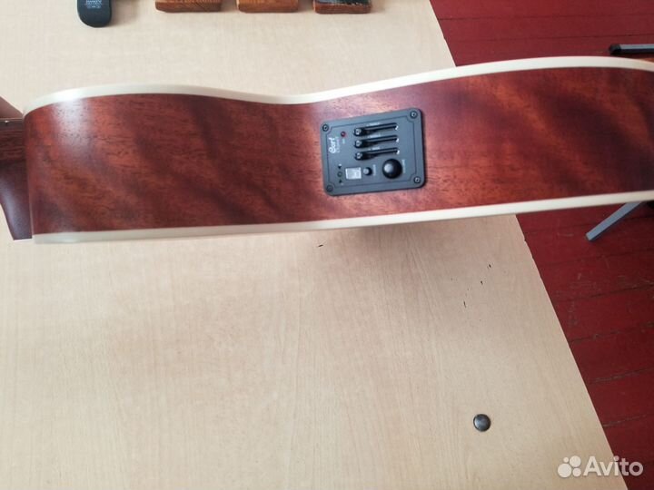 Акустическая гитара cort