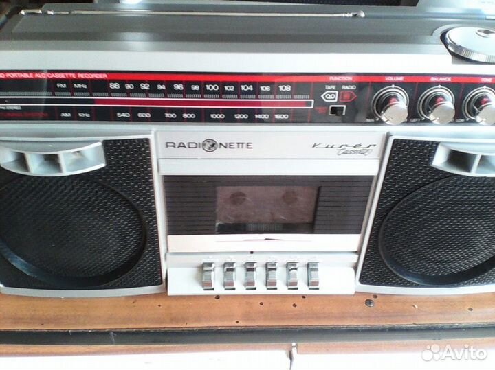 Магнитола Radionette Kurer Япония и Thomson tm7670