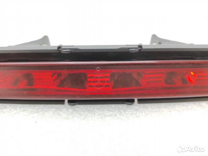 Дополнительный стоп-сигнал Mercedes E-Class W211