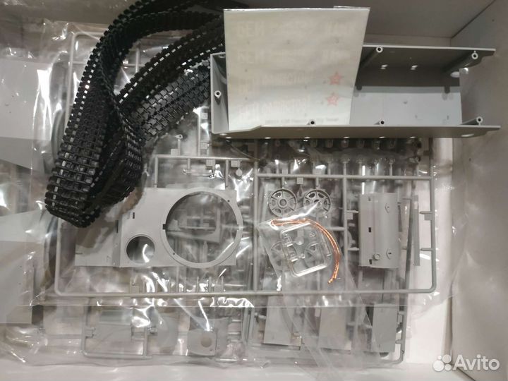 Модель сборная Trumpeter 00311 Russia KV-1