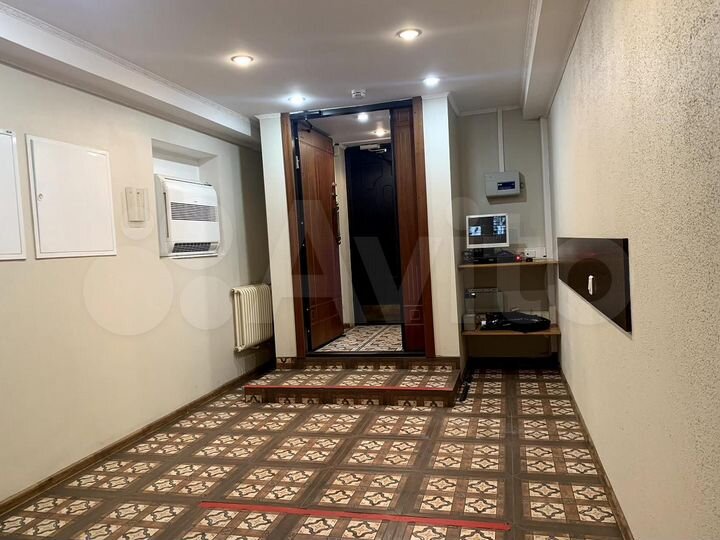 Сдам офисное помещение, 196 м²