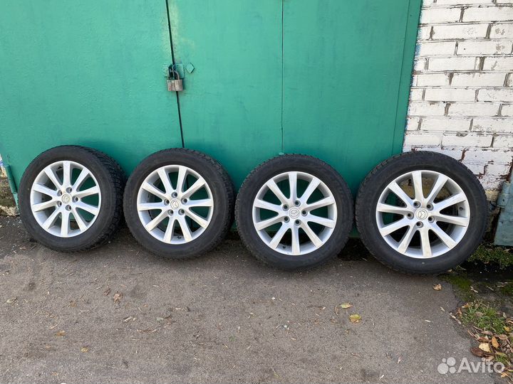 Диски mazda r17 с зимними шинами (шипы)