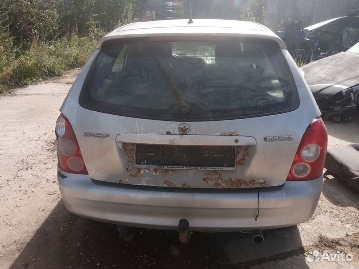 Панель приборов Mazda 323 BJ