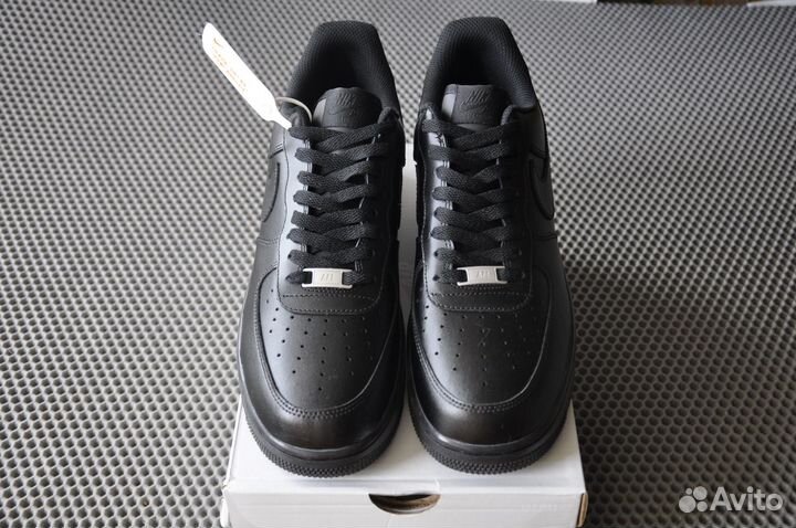 Nike Air Force 1 Black