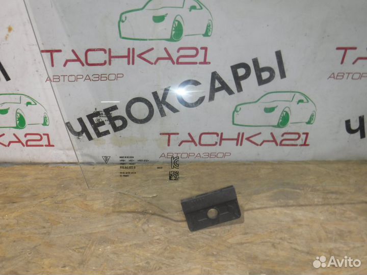 Стекло передней правой двери Porsche Cayenne 3