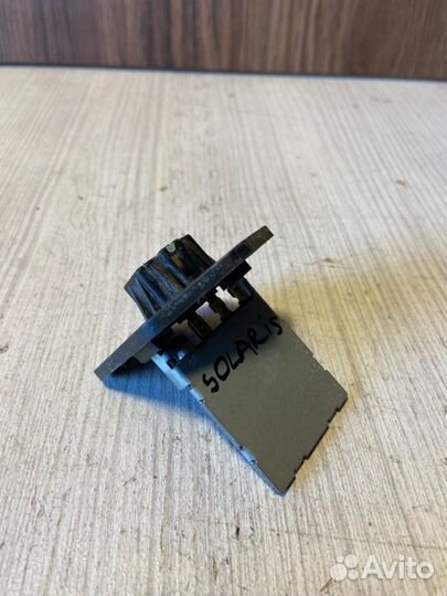 Резистор отопителя Hyundai Solaris