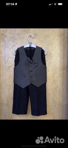 Продается нарядный костюм для мальчика