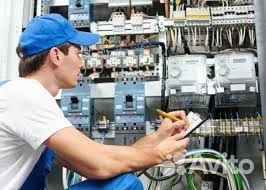 Техник по капитальному ремонту (электрик)