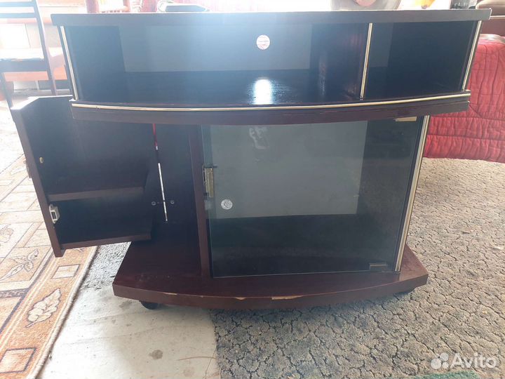 Тумба под тв