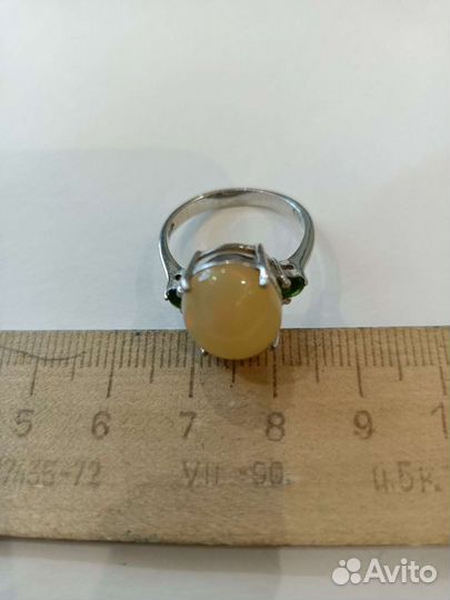 Серебряное кольцо с эфиопским опалом