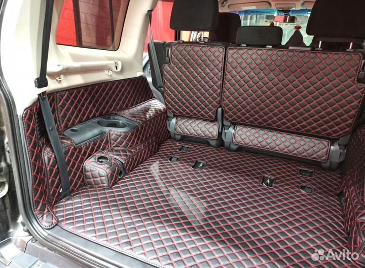 3D коврики в багажник mitsubishi pajero 7 2015