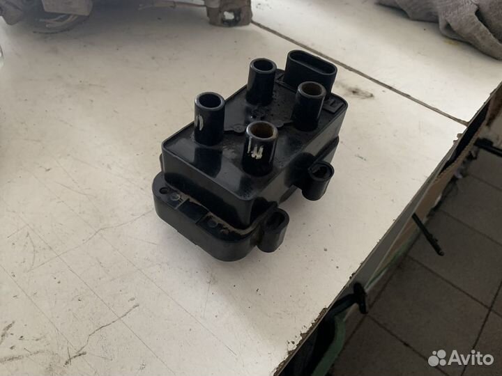 Катушка зажигания Renault Logan