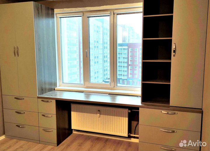 Рабочая зона у окна