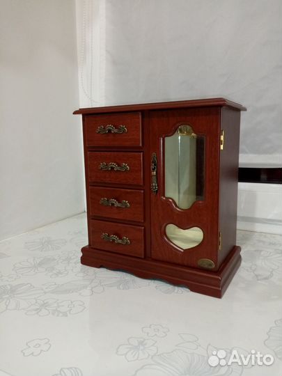 Шкатулка органайзер для украшений