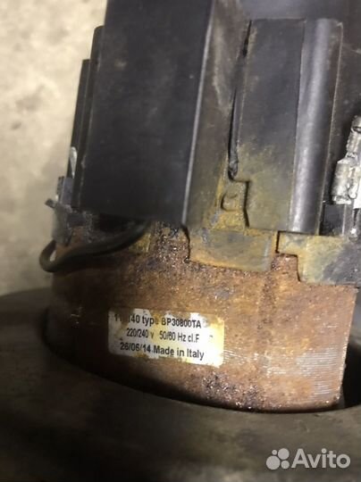 Двигатель для поламоючной машинки