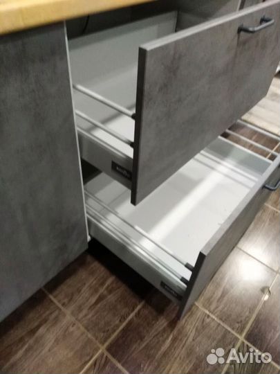 Кухня на заказ с островом идеальное решение для интерьера