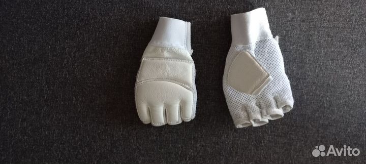 Кимоно, защита, шлем для каратэ