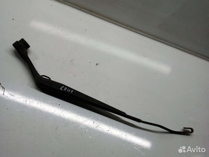 Поводок дворника пассажирский Ssangyong Kyron