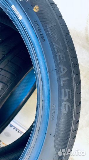 Roadmarch L-Zeal 56 275/35 R20 102W