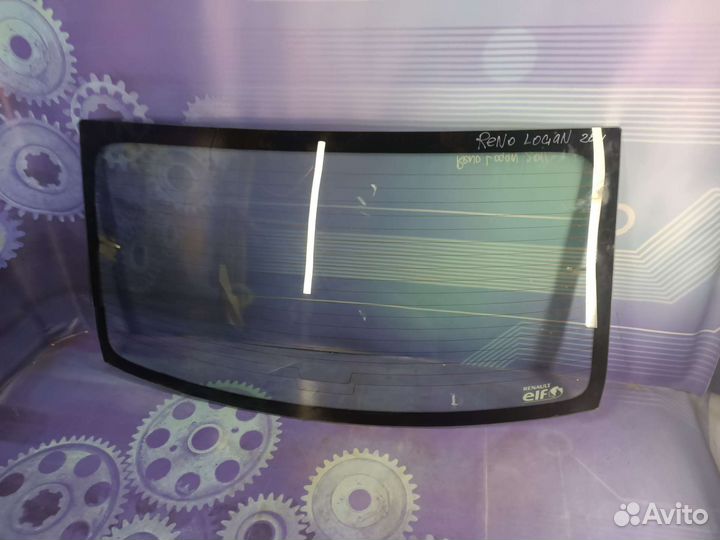 Заднее ветровое стекло Renault Logan 1
