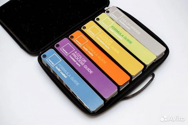 Цветовая палитра pantone