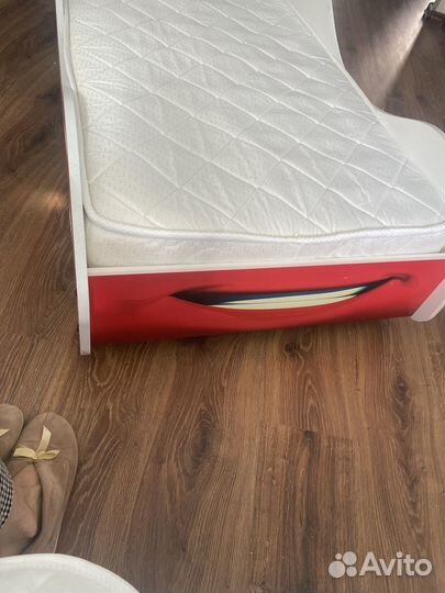 Кровать-машинка с матрасом