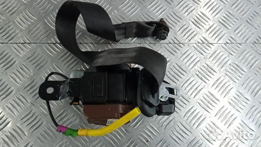 Ремень безопасности с пиропатроном сиденья передне