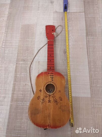 Игрушки СССР (гитара, санки, кроватка)
