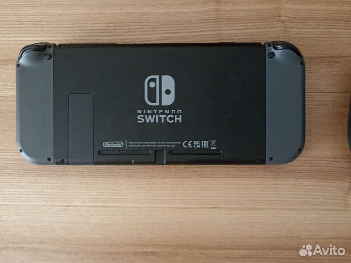 Игровая приставка nintendo switch Rev2 б/у